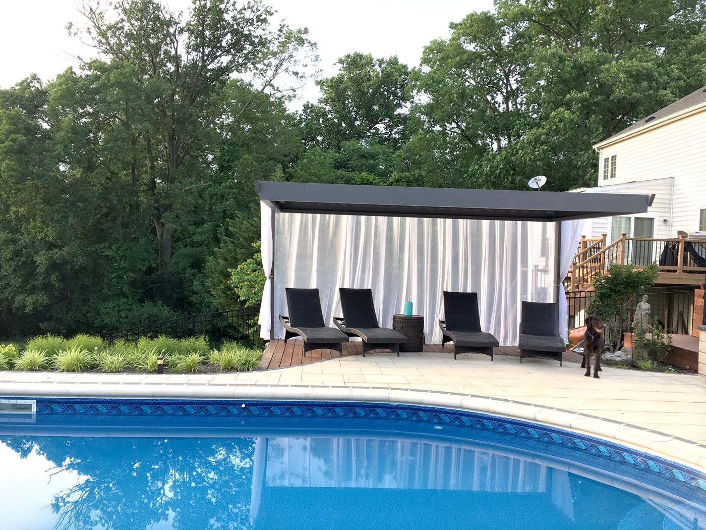 Poolside-Custom-Alba-at-Maryland-Residence-by-The-Deck-Awning-Co-(2).jpg